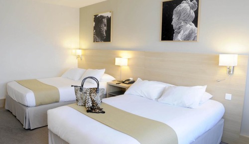 Chambre Supérieure, 2 lits doubles, non-fumeurs