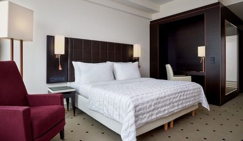 Chambre Supérieure, 1 très grand lit, non-fumeurs