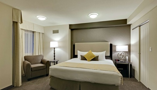 Suite Premium, 1 très grand lit (Coast Premium King Suite with Patio)