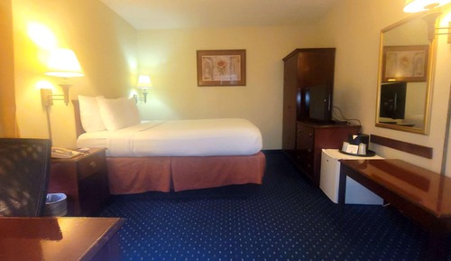 Chambre Standard, 1 grand lit, accessible aux personnes à mobilité réduite, non-fumeurs