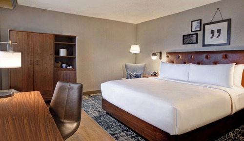 Chambre, 1 très grand lit (Mobility/Hearing Accessible, Tub)