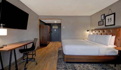 Chambre Deluxe, 1 très grand lit et 1 canapé-lit, non-fumeurs