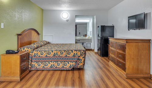 Chambre, 1 très grand lit, non-fumeurs