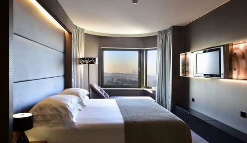 Penthouse, coin cuisine, vue fleuve
