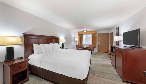 Chambre Standard, 1 très grand lit, accessible aux personnes à mobilité réduite