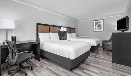 Chambre, 2 lits doubles, non-fumeurs (Mobility/Hearing Impaired Accessible)