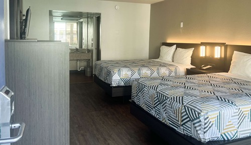 Chambre Standard, 2 lits doubles, accessible aux personnes à mobilité réduite, non-fumeurs