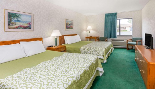Chambre Standard, 2 grands lits