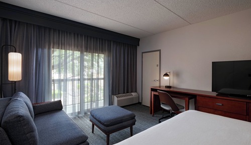 Chambre, 1 très grand lit et 1 canapé-lit, non-fumeurs
