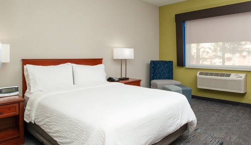 Chambre, 1 grand lit, accessible aux personnes à mobilité réduite, non-fumeurs (Roll-In Shower)