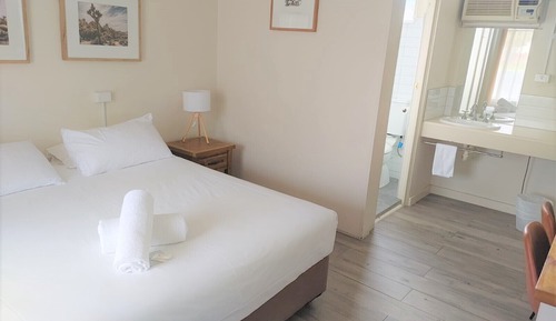 Chambre Standard Double ou avec lits jumeaux, non-fumeurs (Standard Double)