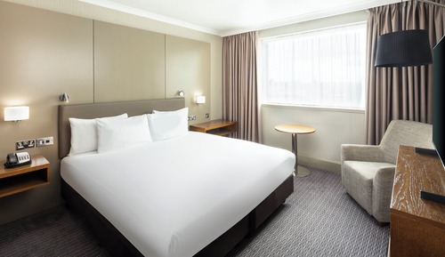 Chambre Standard, 1 très grand lit, accès salon affaires (Super King)