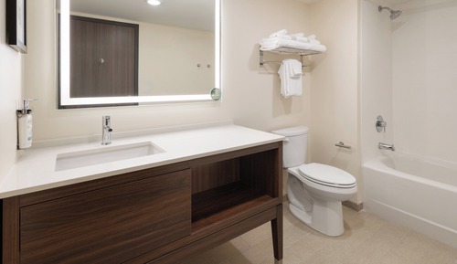Suite, 1 chambre, baignoire accessible aux personnes à mobilité réduite (Communications, Mobility)