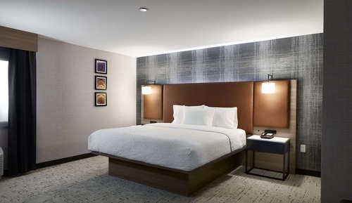 Chambre, 1 très grand lit