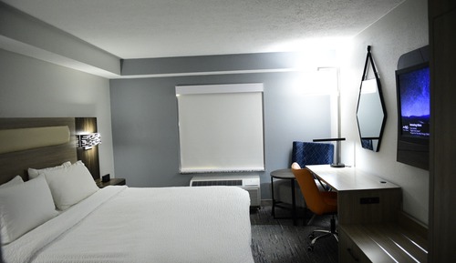 Chambre Standard, 1 grand lit (Communications, Accessible Tub)