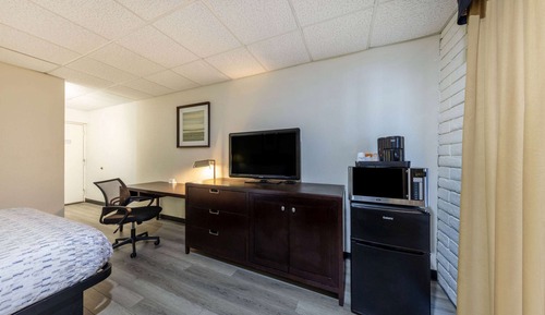 Chambre, 1 grand lit, accessible aux personnes à mobilité réduite, non-fumeurs