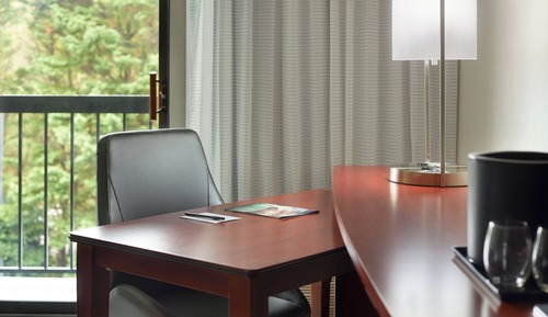 Chambre, 2 grands lits (Mobility/Hearing Access, Roll-In Shwr)