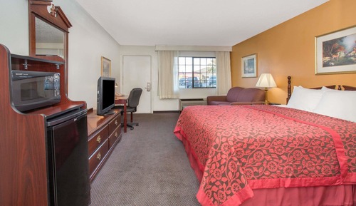 Chambre, 1 très grand lit, non-fumeurs