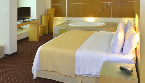 Suite, 1 très grand lit
