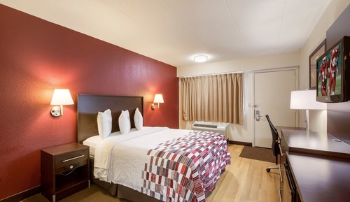 Chambre Standard, 1 lit double, accessible aux personnes à mobilité réduite (Smoke Free)