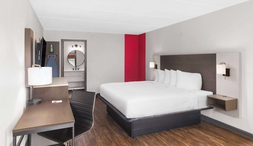 Chambre, 1 très grand lit, non-fumeurs