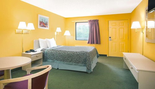 Chambre Standard, 1 grand lit, fumeurs