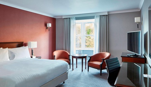 Chambre Supérieure, 1 très grand lit, non-fumeurs, vue fleuve