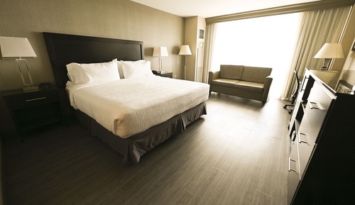Chambre Standard, 1 très grand lit et 1 canapé-lit