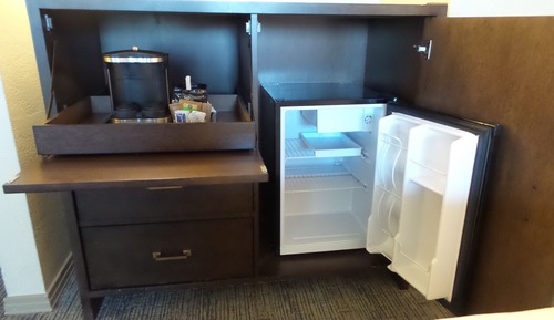 Suite Junior, 1 très grand lit, accessible aux personnes à mobilité réduite (Roll-In Shower)