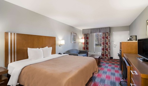 Suite, 1 très grand lit, non-fumeurs (Upgrade)