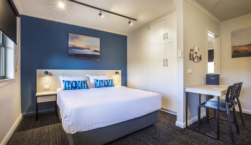 Studio, 2 chambres