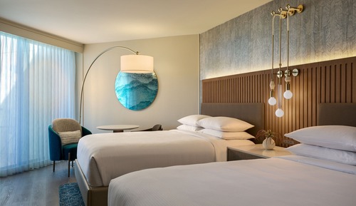 Chambre, 2 grands lits (Mobility Accessible, Roll-in Shower)