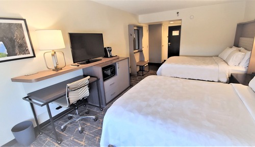 Chambre Standard, 2 grands lits
