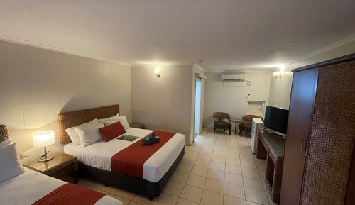 Chambre Standard Double ou avec lits jumeaux