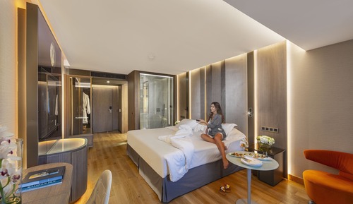 Chambre Supérieure, vue cour intérieure