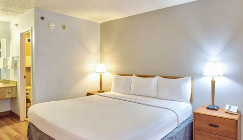 Chambre Standard, 1 très grand lit, non-fumeurs