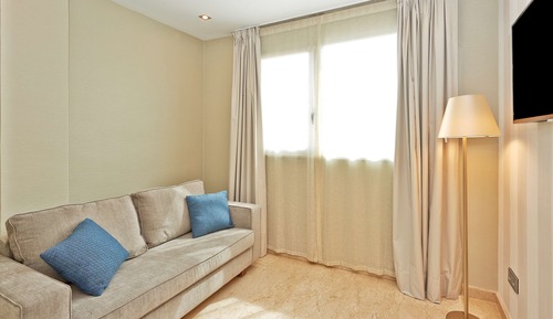 Chambre Familiale, vue ville