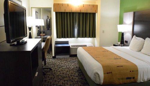 Chambre Standard, 1 très grand lit, accessible aux personnes à mobilité réduite, non-fumeurs