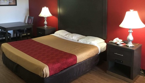 Chambre Standard, 1 très grand lit, fumeurs