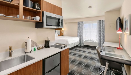 Chambre Standard, 1 grand lit, accessible aux personnes à mobilité réduite, cuisine (Full Kitchen)