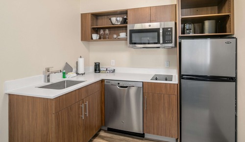 Suite, 1 grand lit, accessible aux personnes à mobilité réduite, coin cuisine (with Sofabed)
