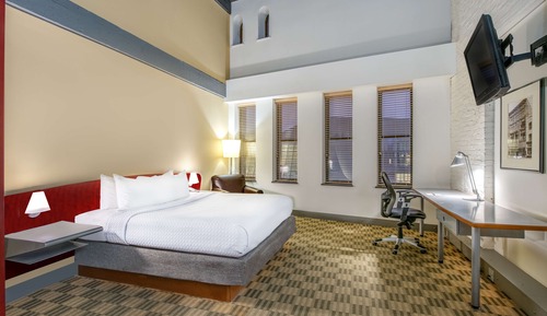 Chambre Supérieure, 1 très grand lit (Preferred Loft King)