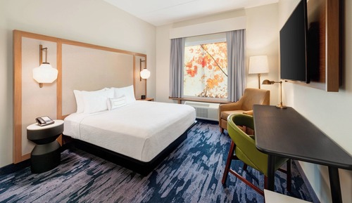 Chambre, 1 très grand lit