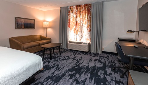 Chambre Deluxe, 1 très grand lit et 1 canapé-lit