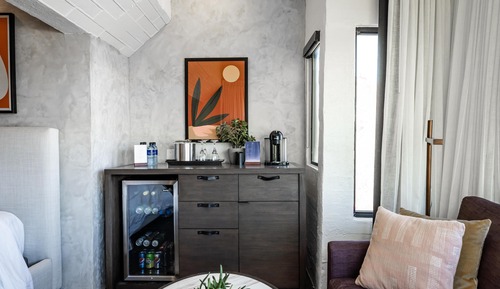 Chambre, 1 très grand lit, accessible aux personnes à mobilité réduite (Mountain Casita)