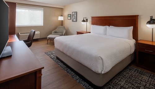 Chambre Tradition, 1 très grand lit, non-fumeurs (Mobility Accessible, Roll-In Shower)