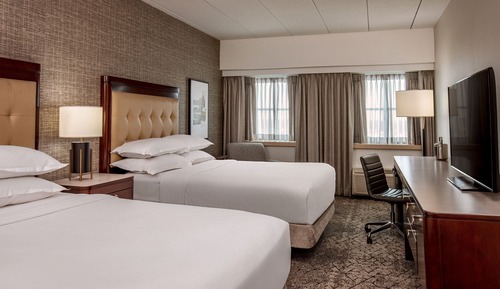 Chambre Tradition, 2 lits doubles (Mobility Accessible, Roll-in Shower)