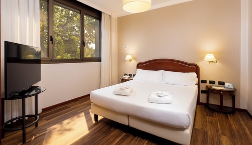 Chambre Familiale, plusieurs lits, non-fumeurs (Converts to 2 Twin Beds)