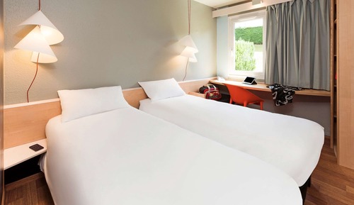 Chambre Standard, 2 lits une place