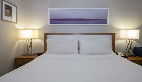 Chambre Standard, 1 très grand lit et 1 canapé-lit